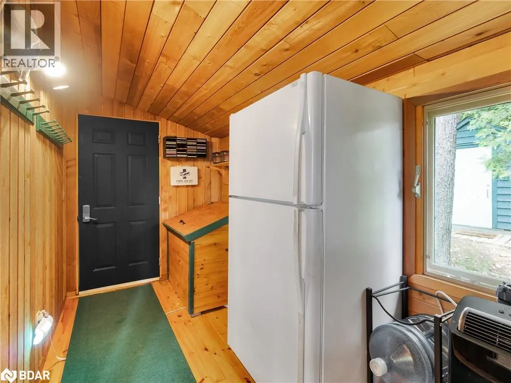 230 DOE LAKE PENINSULA