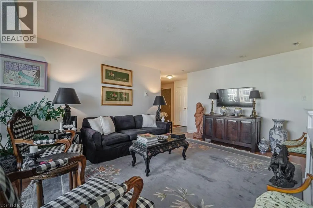67 CAROLINE Street S Unit# 501, #501