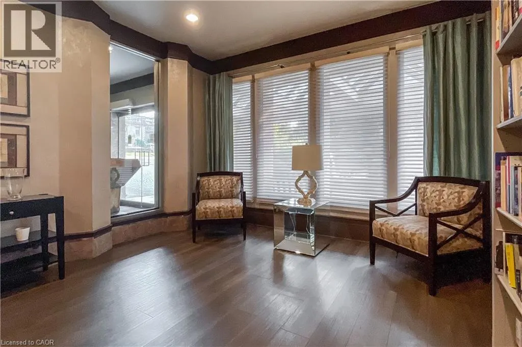 67 CAROLINE Street S Unit# 501, #501