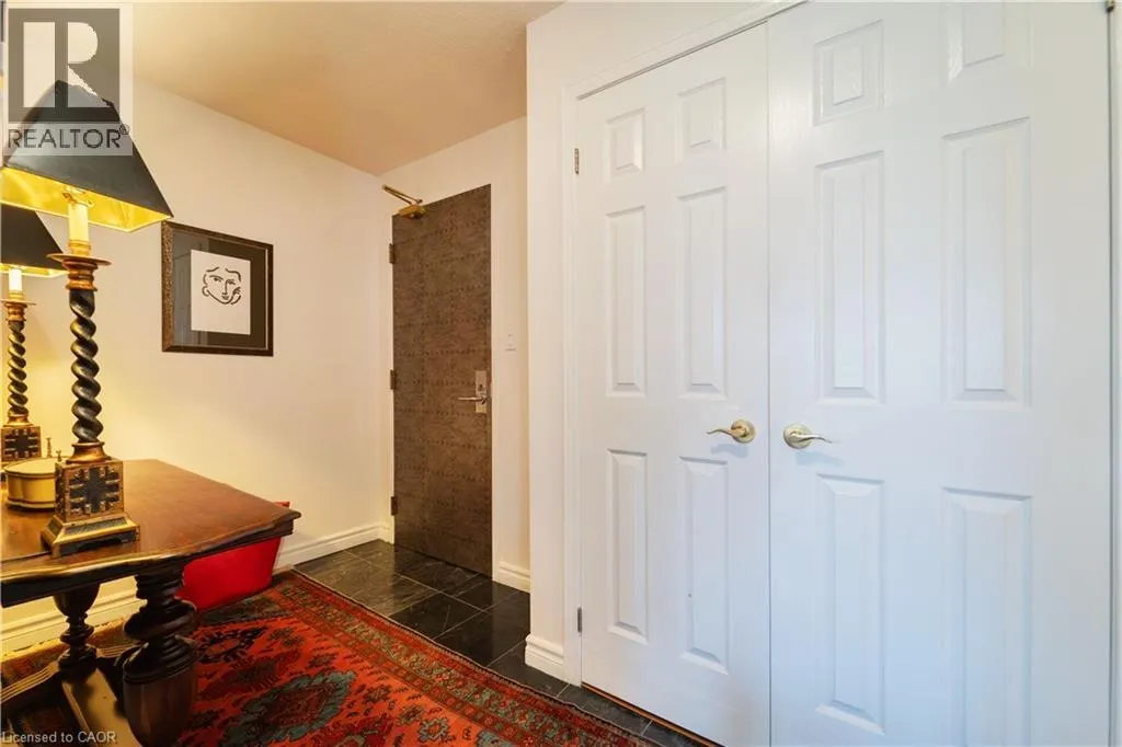 67 CAROLINE Street S Unit# 501, #501