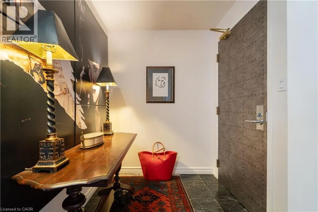 67 CAROLINE Street S Unit# 501, #501