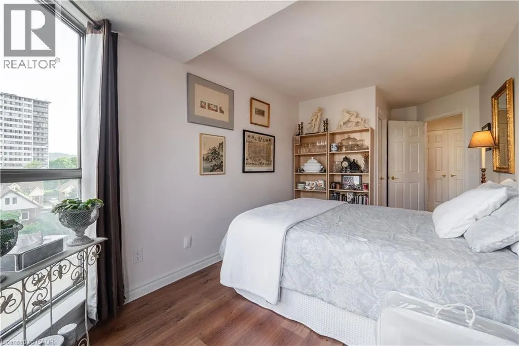 67 CAROLINE Street S Unit# 501, #501