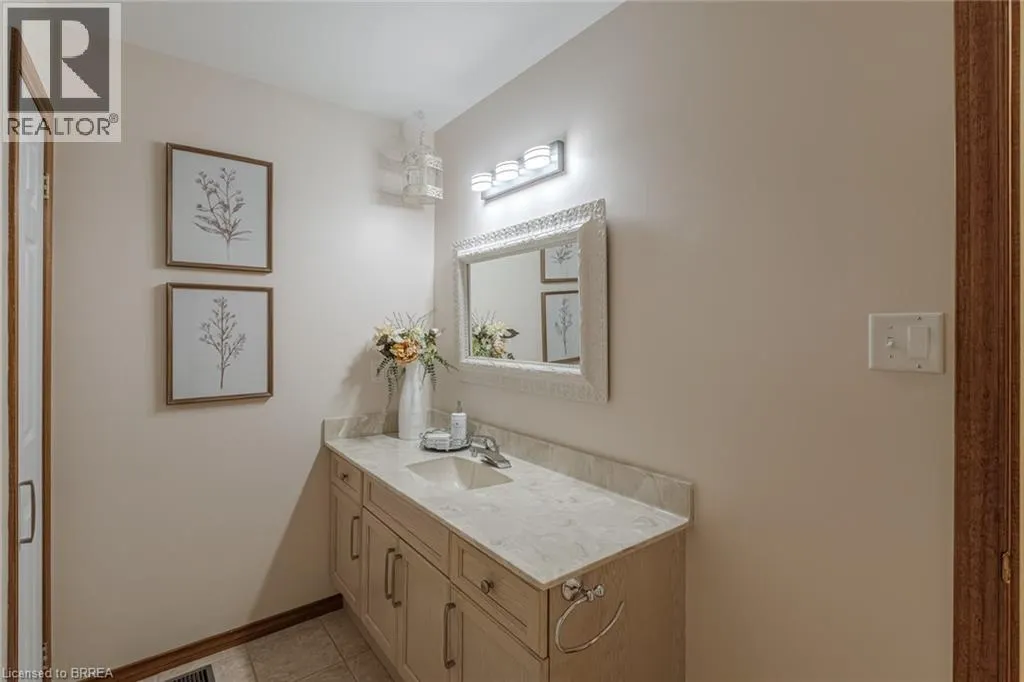 19 HANLON Place Unit# 36, #36