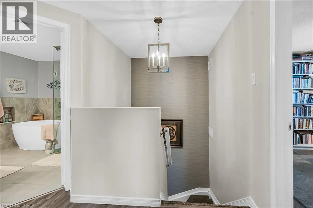 1 BRANTWOOD PARK Road Unit# 2, #2