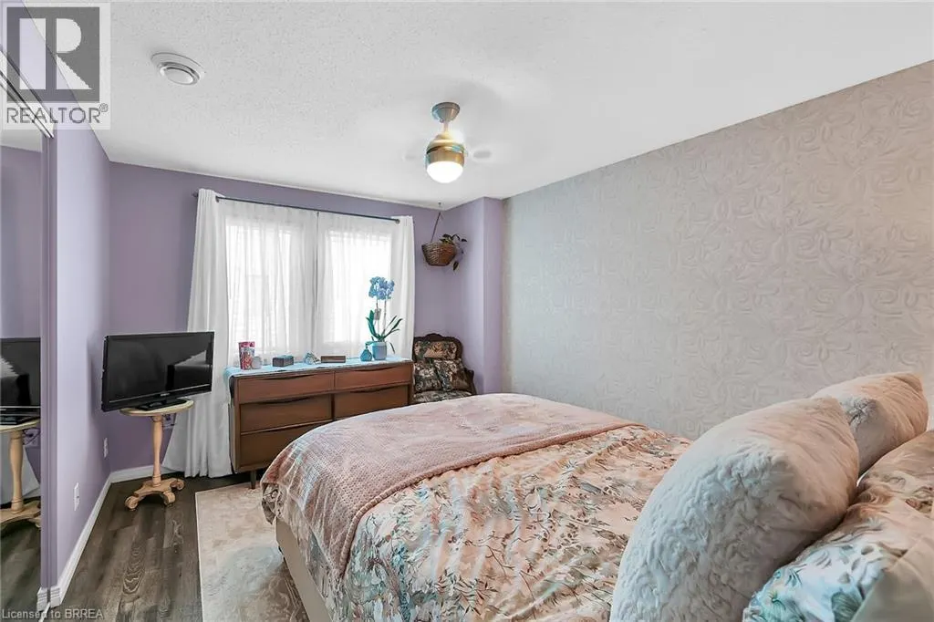 1 BRANTWOOD PARK Road Unit# 2, #2