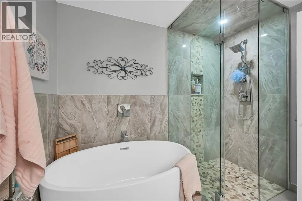 1 BRANTWOOD PARK Road Unit# 2, #2