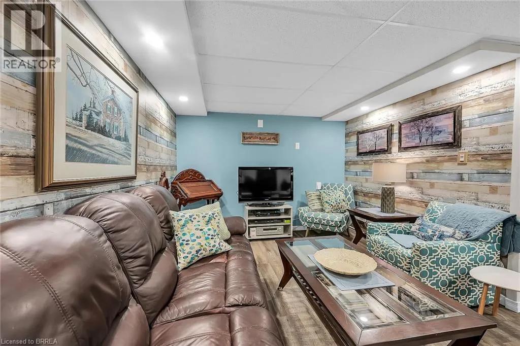 1 BRANTWOOD PARK Road Unit# 2, #2