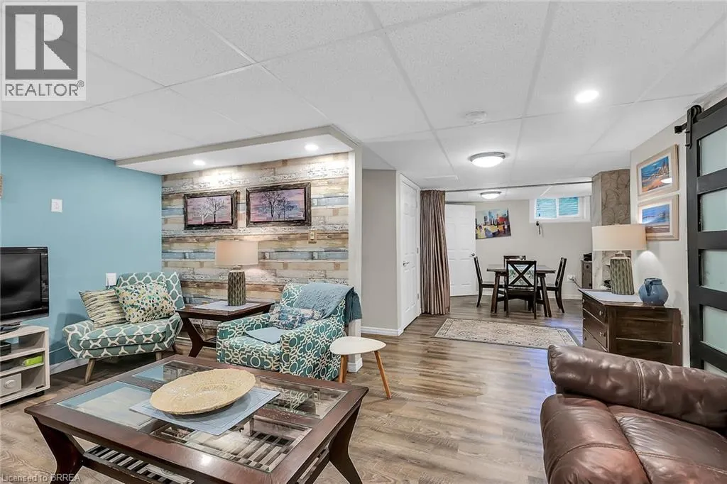 1 BRANTWOOD PARK Road Unit# 2, #2