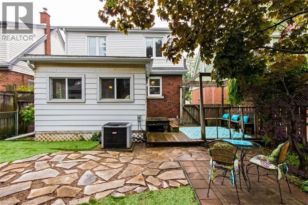 19 GILMORE Place