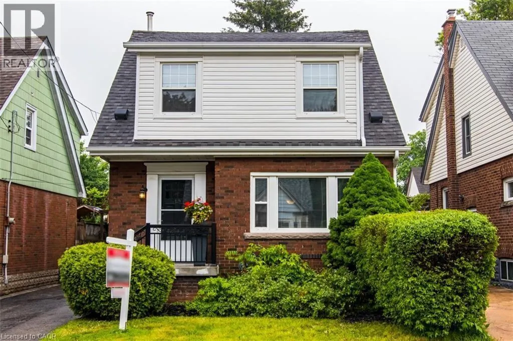 19 GILMORE Place