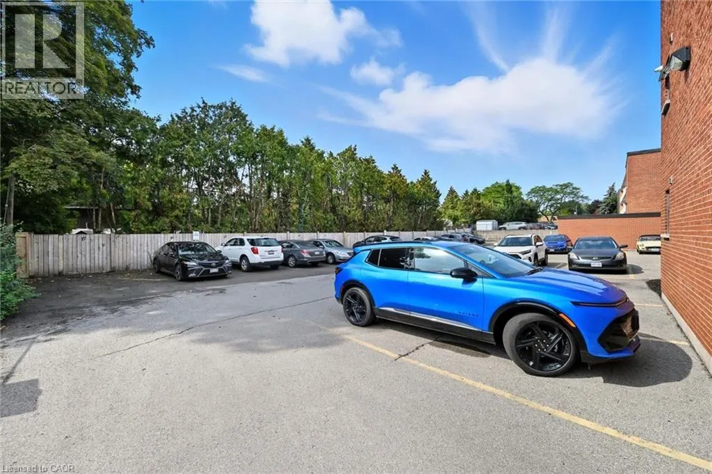 1212 FENNELL Avenue E Unit# 304, #304
