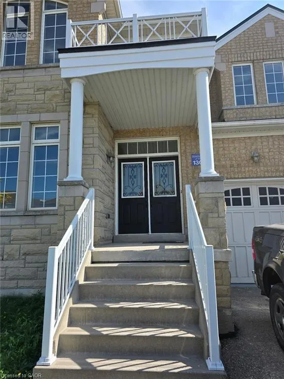 152 MCKNIGHT Avenue