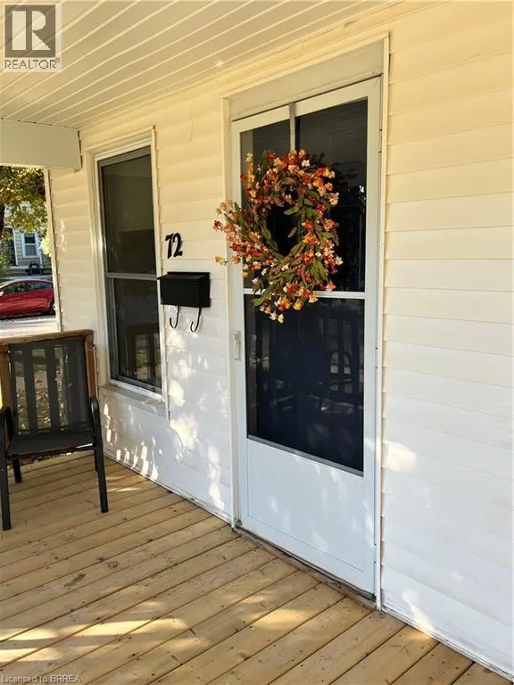 72 KING Lane
