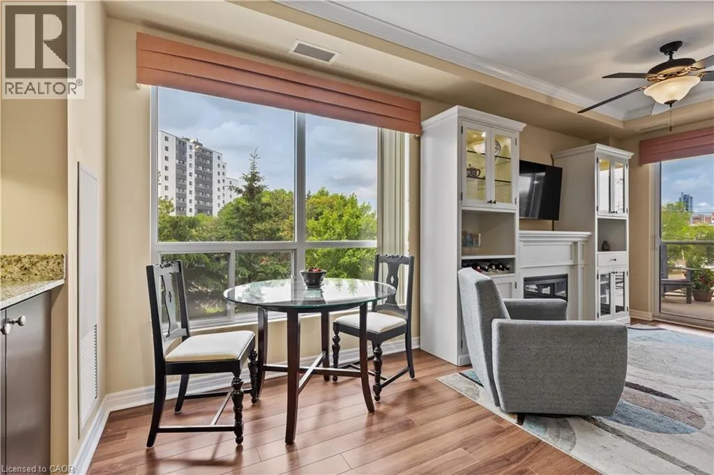 539 BELMONT Avenue W Unit# 208, #208