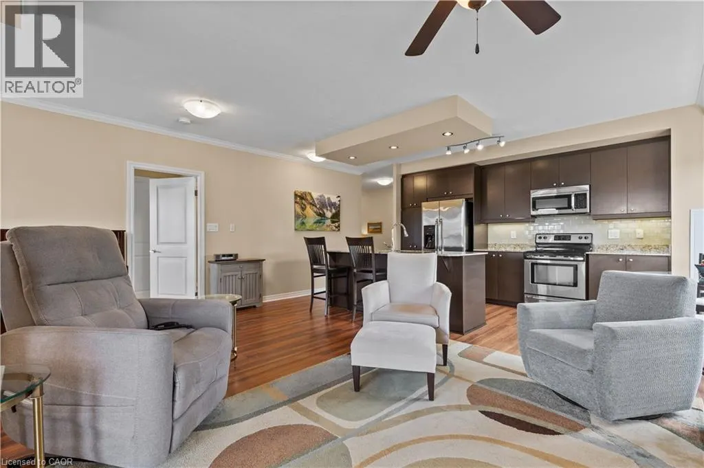 539 BELMONT Avenue W Unit# 208, #208