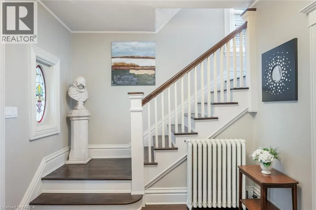 47 MOUNTAIN PARK Avenue