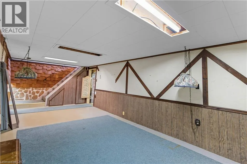 33 GOLDFINCH Road