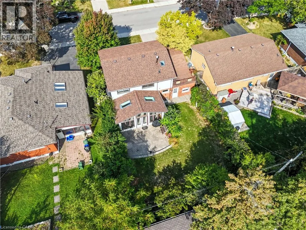 33 GOLDFINCH Road