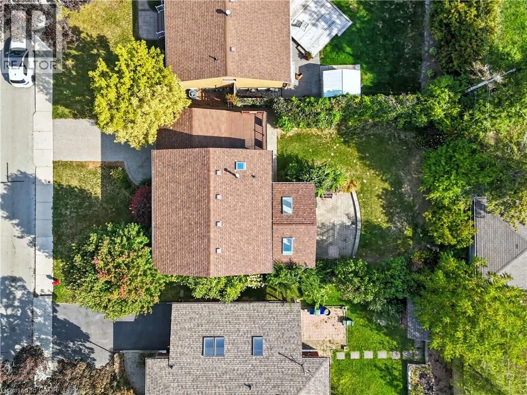 33 GOLDFINCH Road
