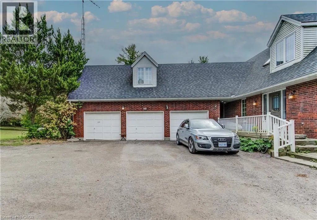 685 BRIARDEAN Road Unit# Lower, #Lower