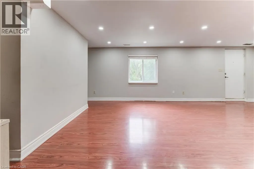 685 BRIARDEAN Road Unit# Lower, #Lower