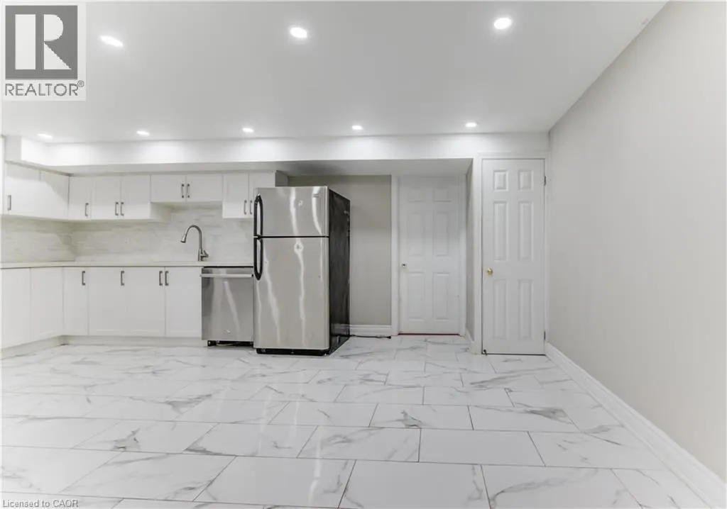 685 BRIARDEAN Road Unit# Lower, #Lower