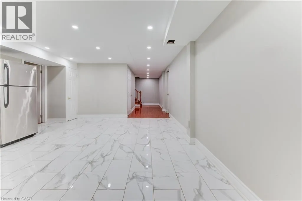 685 BRIARDEAN Road Unit# Lower, #Lower