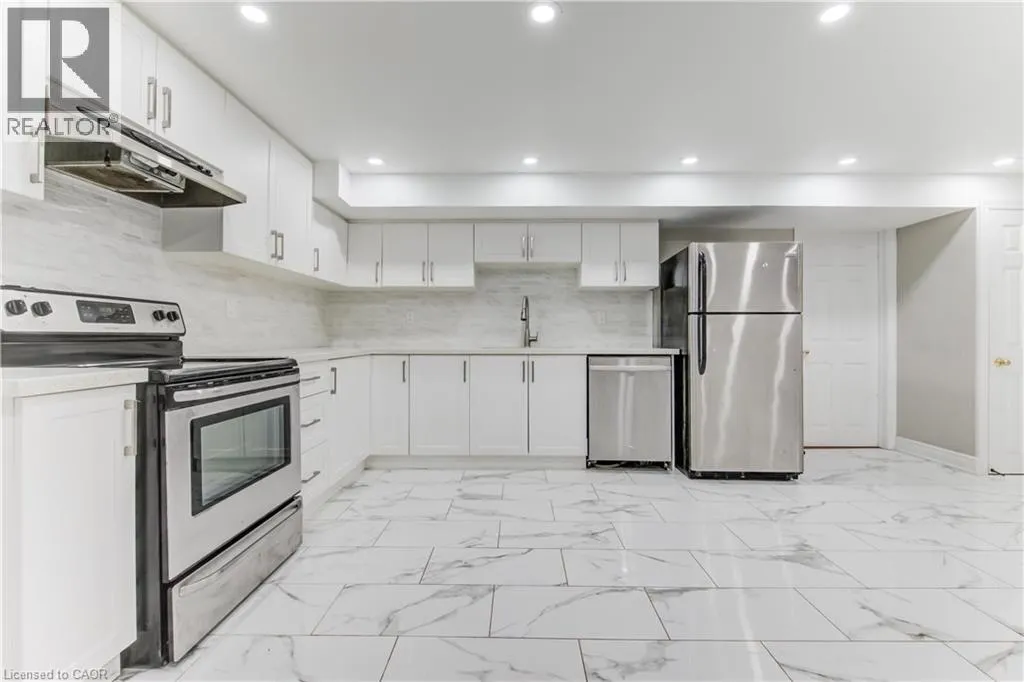 685 BRIARDEAN Road Unit# Lower, #Lower