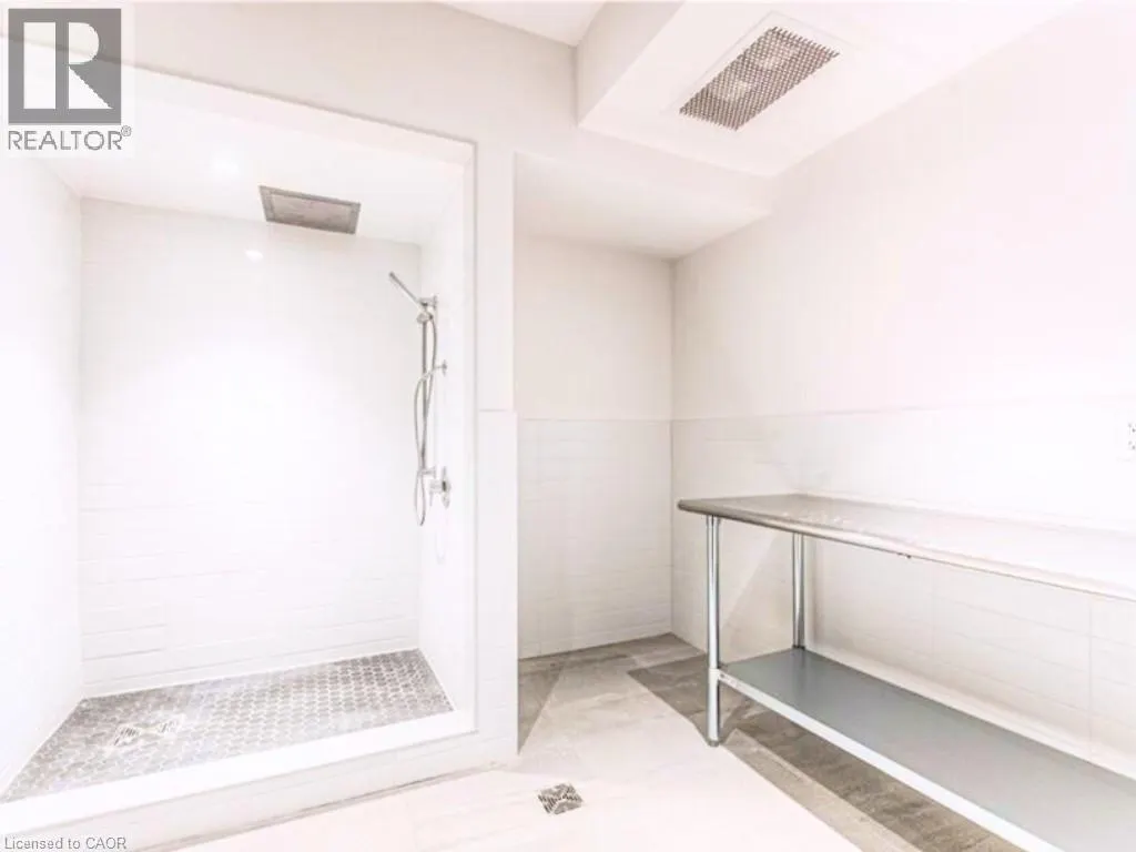 55 DUKE Street W Unit# 407, #407
