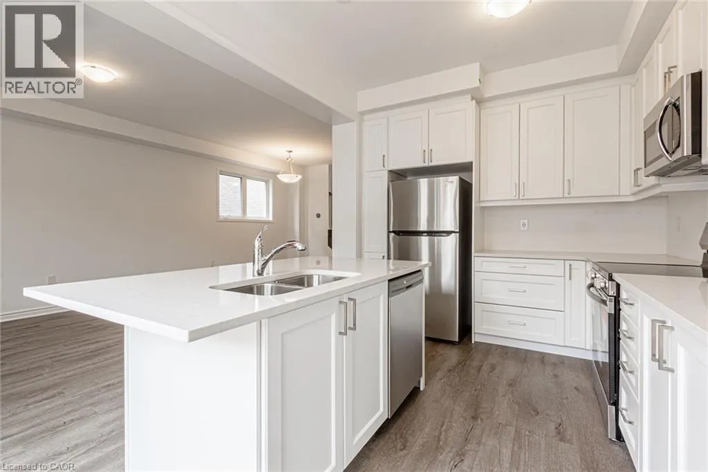 1832 THAMES Circle