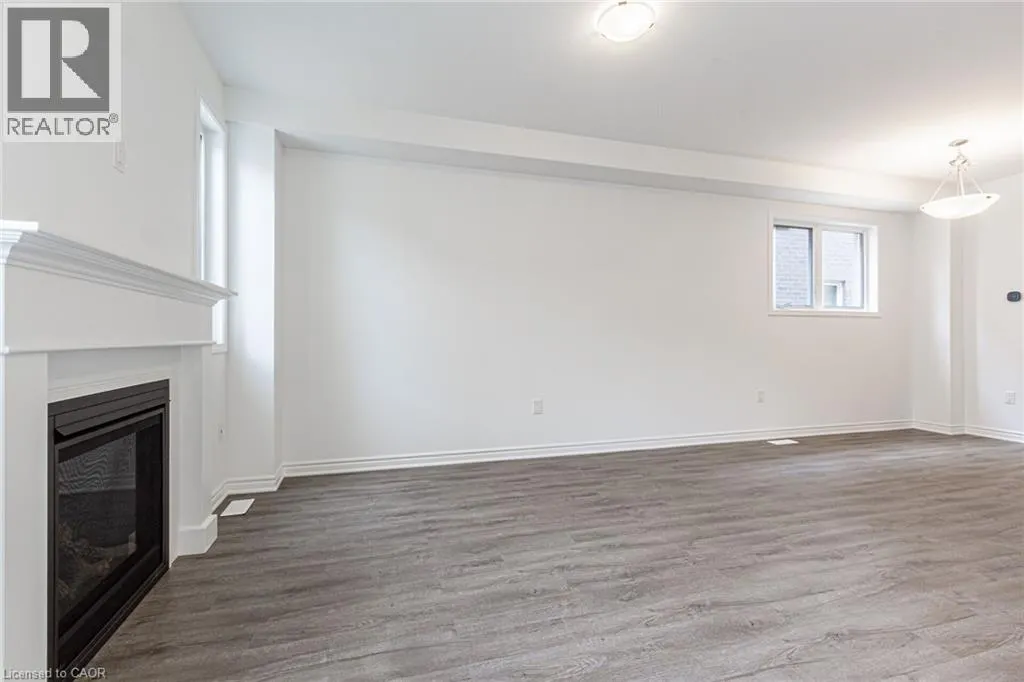 1832 THAMES Circle