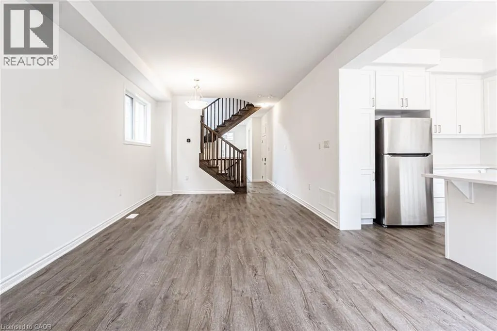 1832 THAMES Circle