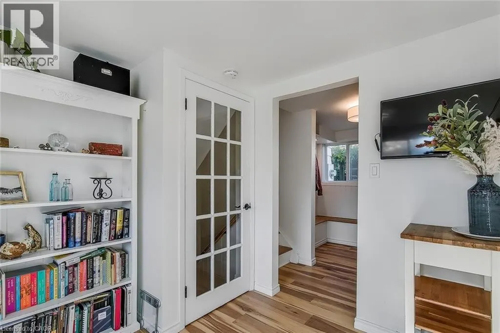 78 DEVERE Drive