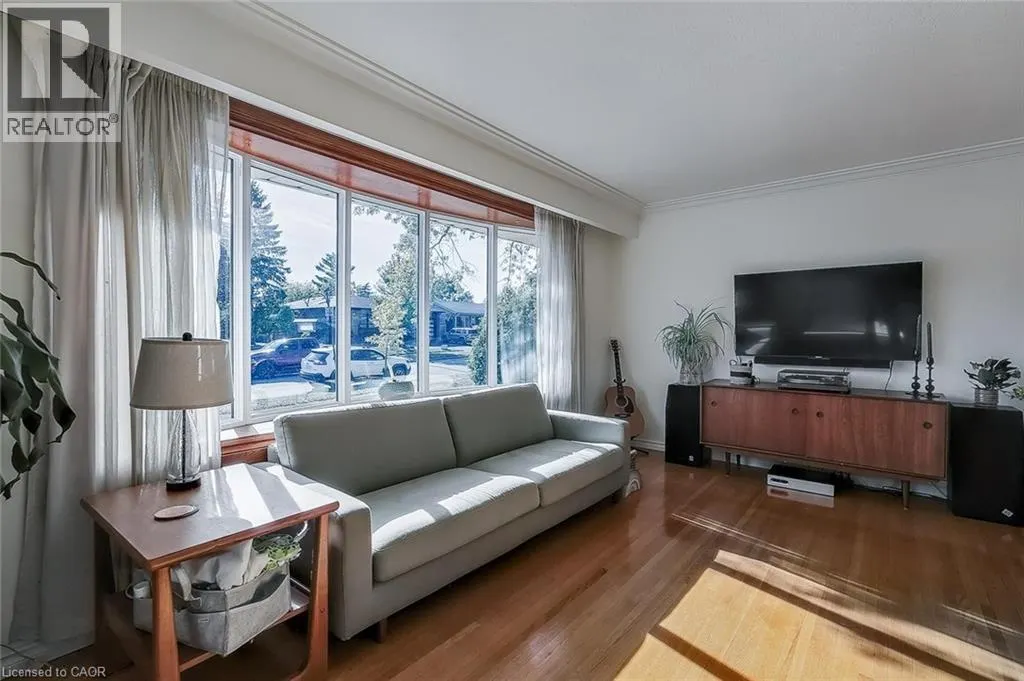 78 DEVERE Drive