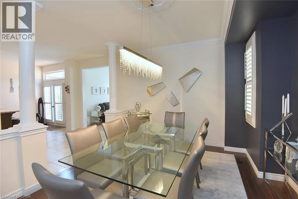 12 DEGROW Crescent