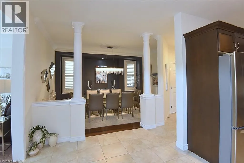 12 DEGROW Crescent