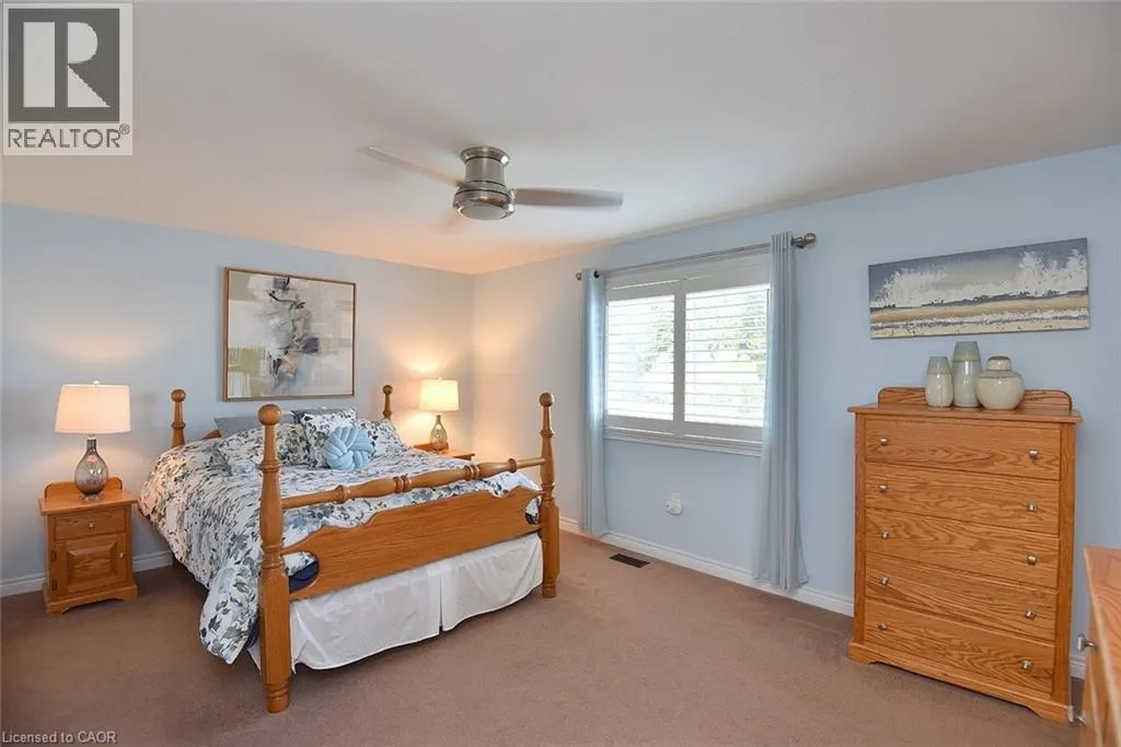 12 DEGROW Crescent