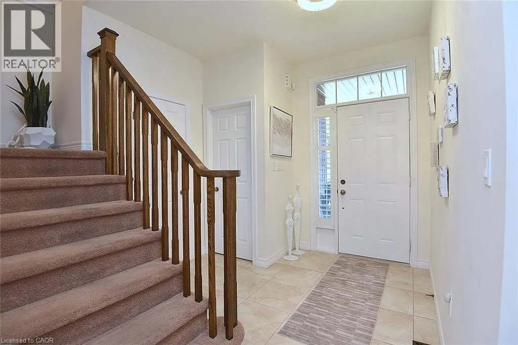 12 DEGROW Crescent