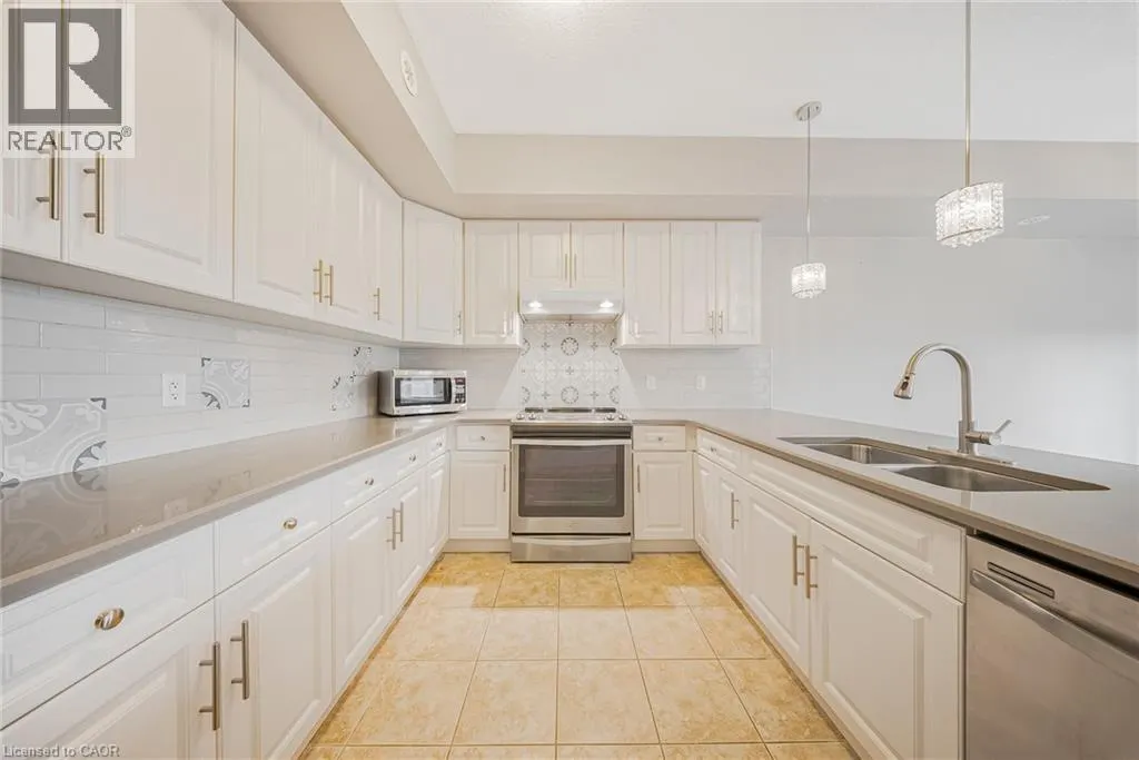 1108 FAIRWAY Road N Unit# C, #C