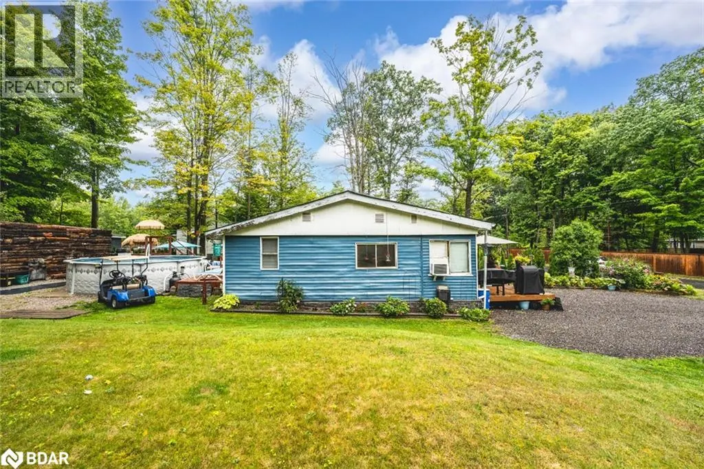 28 WOZNIAK Road
