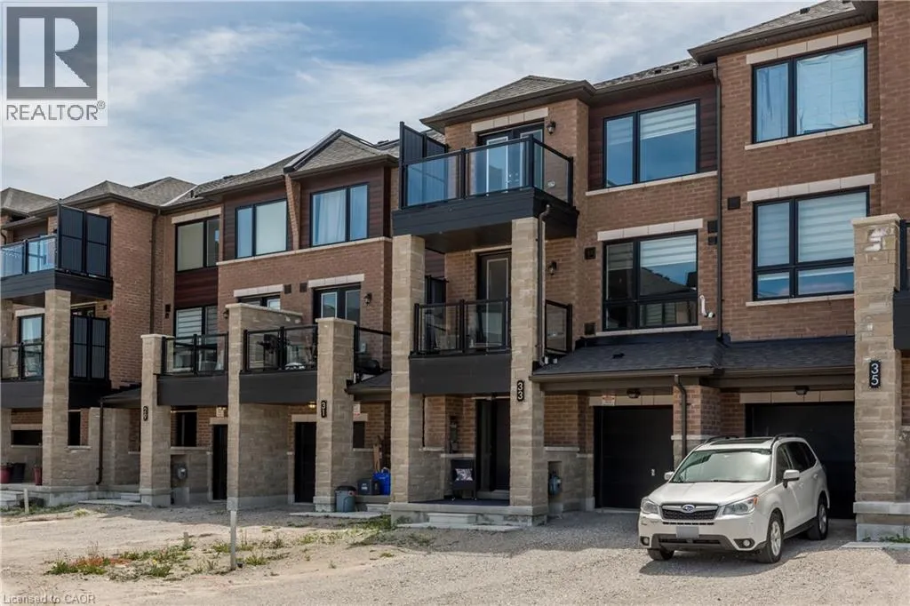 33 RED MAPLE Lane