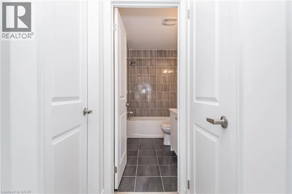 33 RED MAPLE Lane