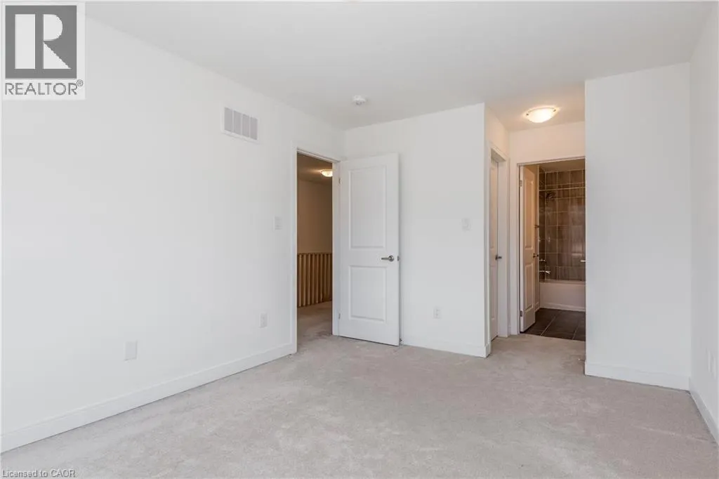 33 RED MAPLE Lane
