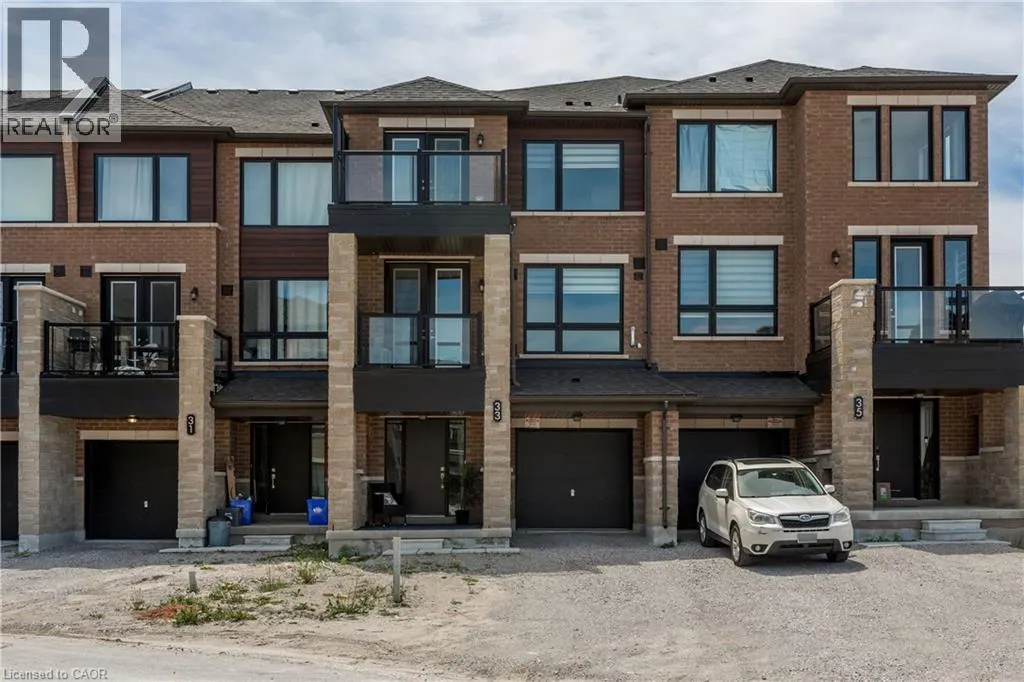 33 RED MAPLE Lane