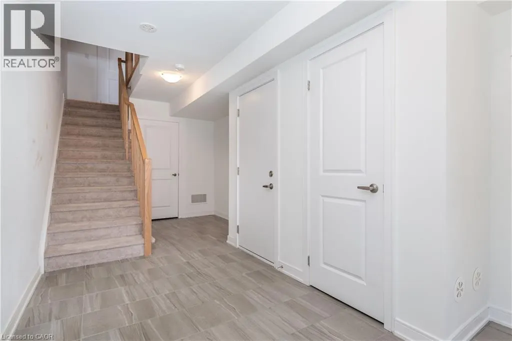 33 RED MAPLE Lane