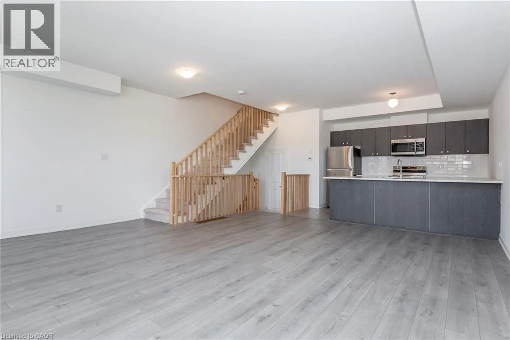 33 RED MAPLE Lane