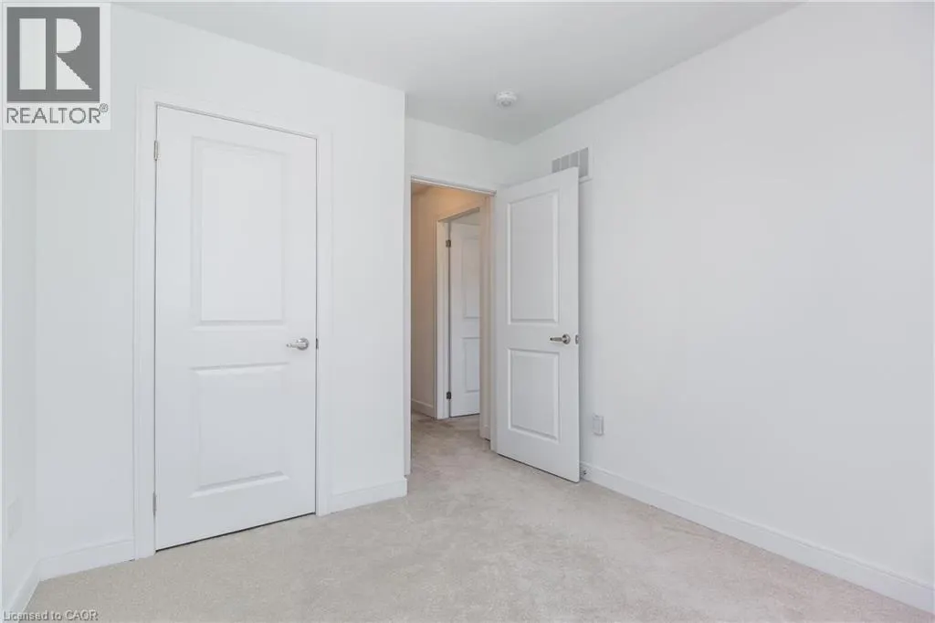 33 RED MAPLE Lane