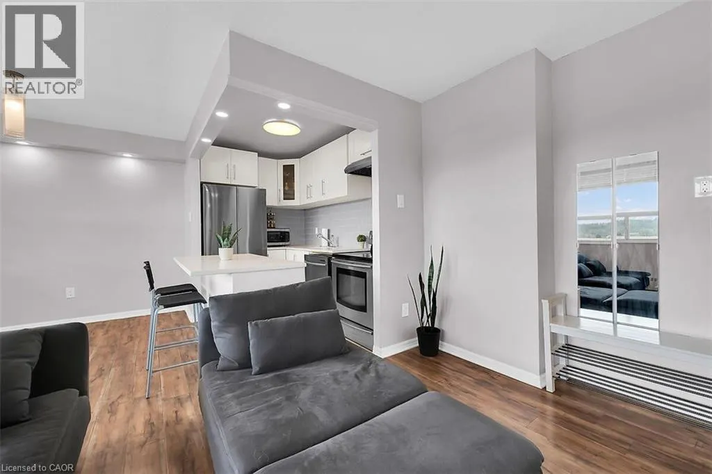 15 ALBRIGHT Road Unit# 811, #811
