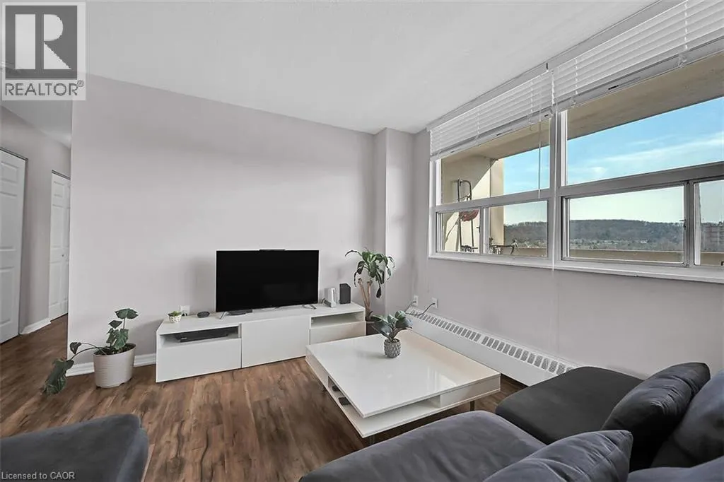 15 ALBRIGHT Road Unit# 811, #811