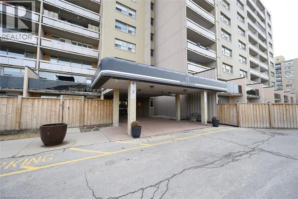 15 ALBRIGHT Road Unit# 811, #811